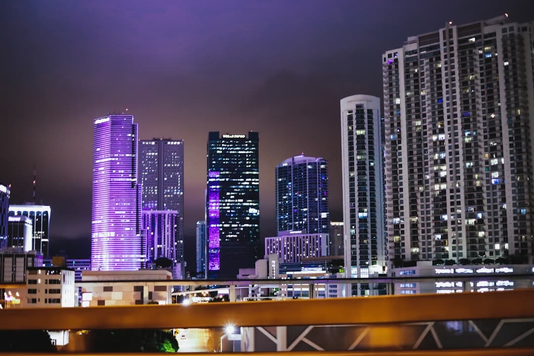Nocne niebo nad Miami