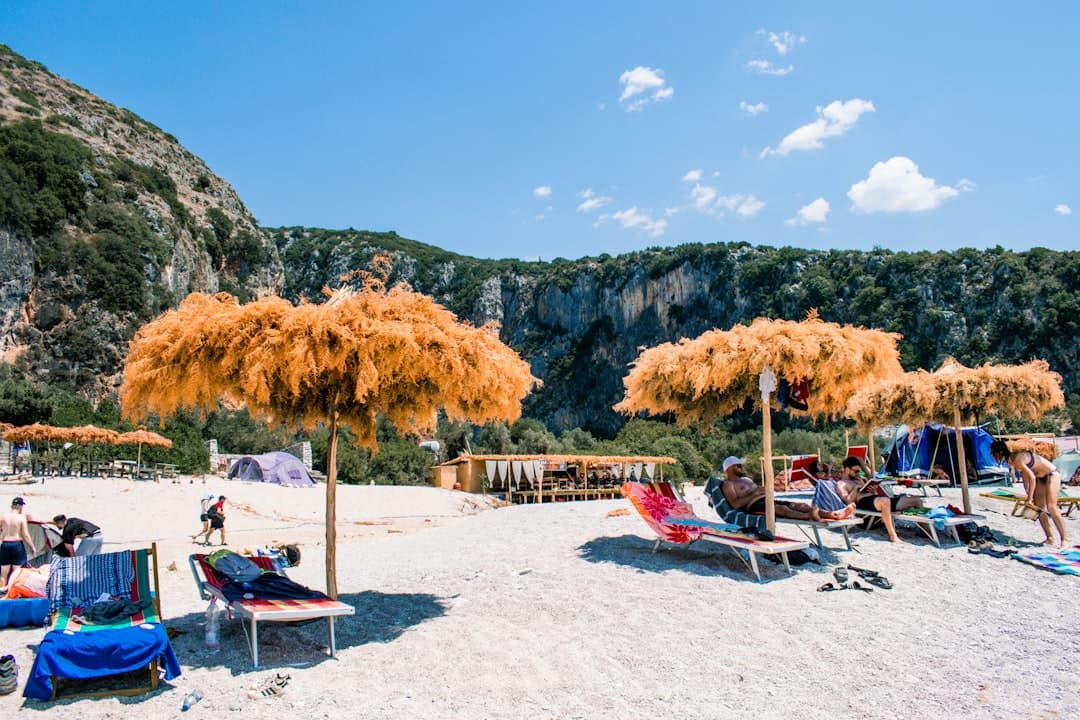 Rodzinna plaża Glyfada na Korfu