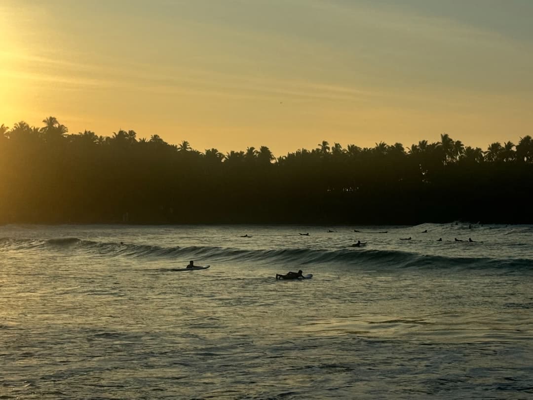 Zachód słońca na plaży Tamarindo