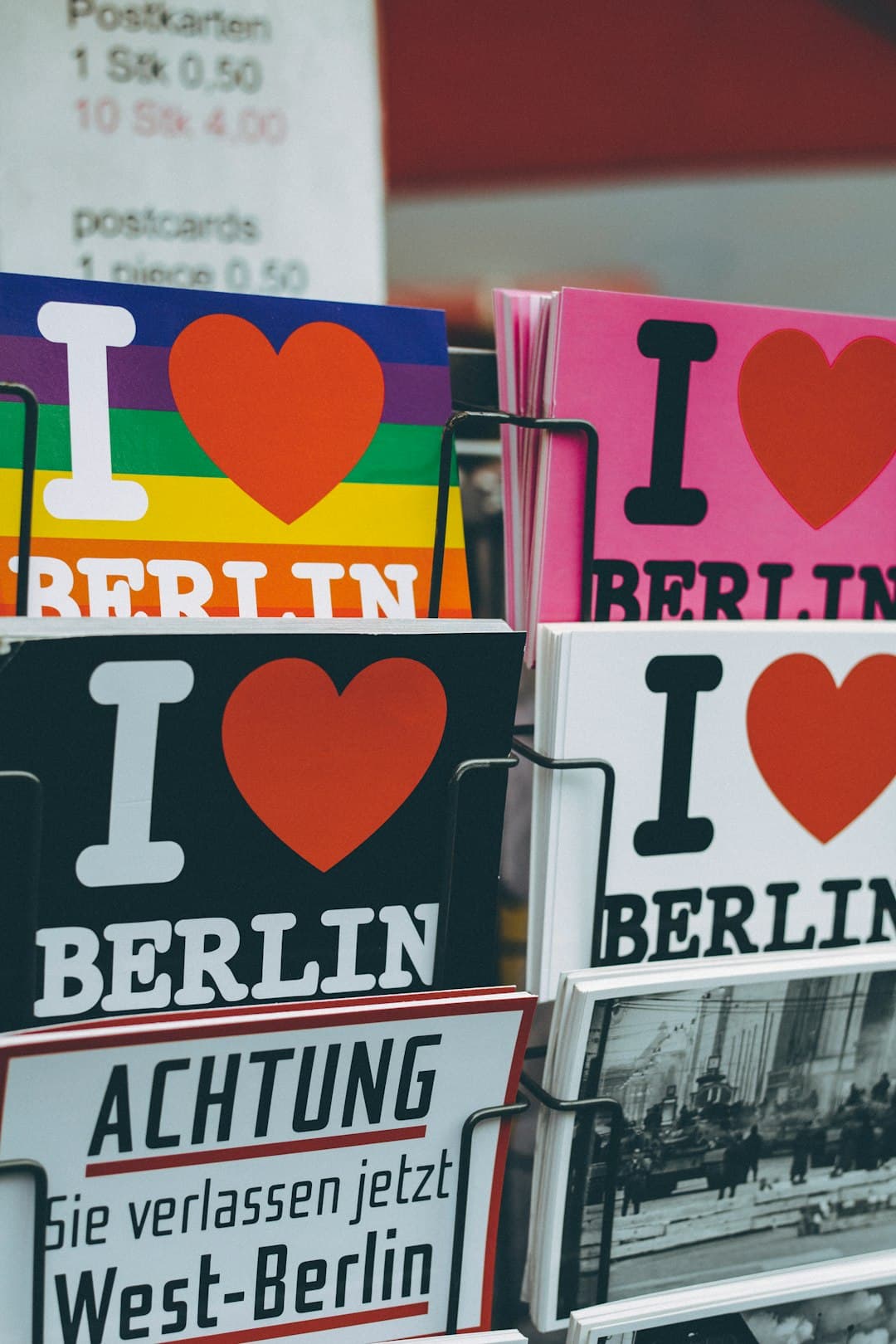 Kartki pocztowe z napisem I Love Berlin