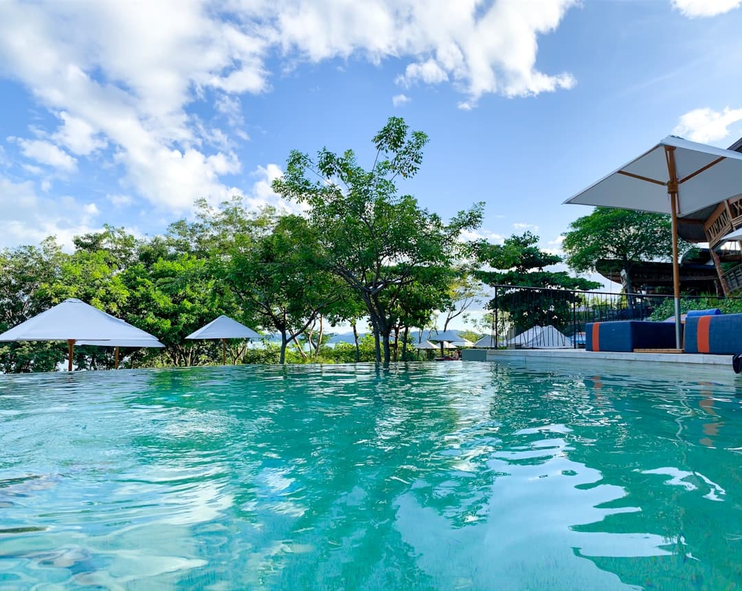 Basen w kurorcie all-inclusive w Dubrowniku