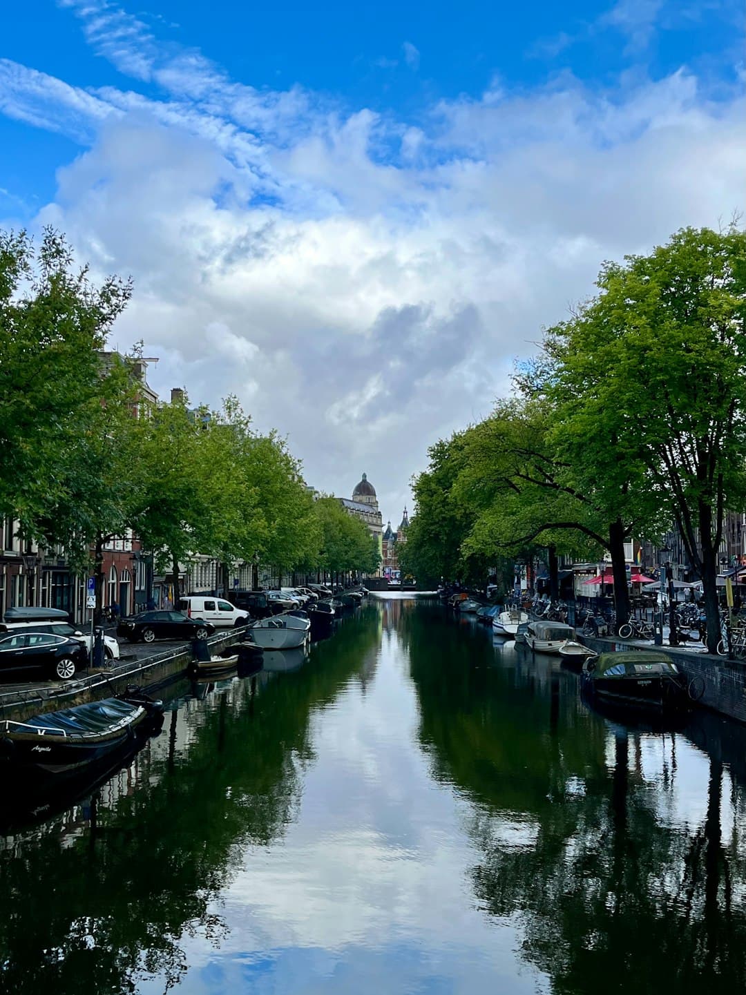 Piękne kanały Amsterdamu