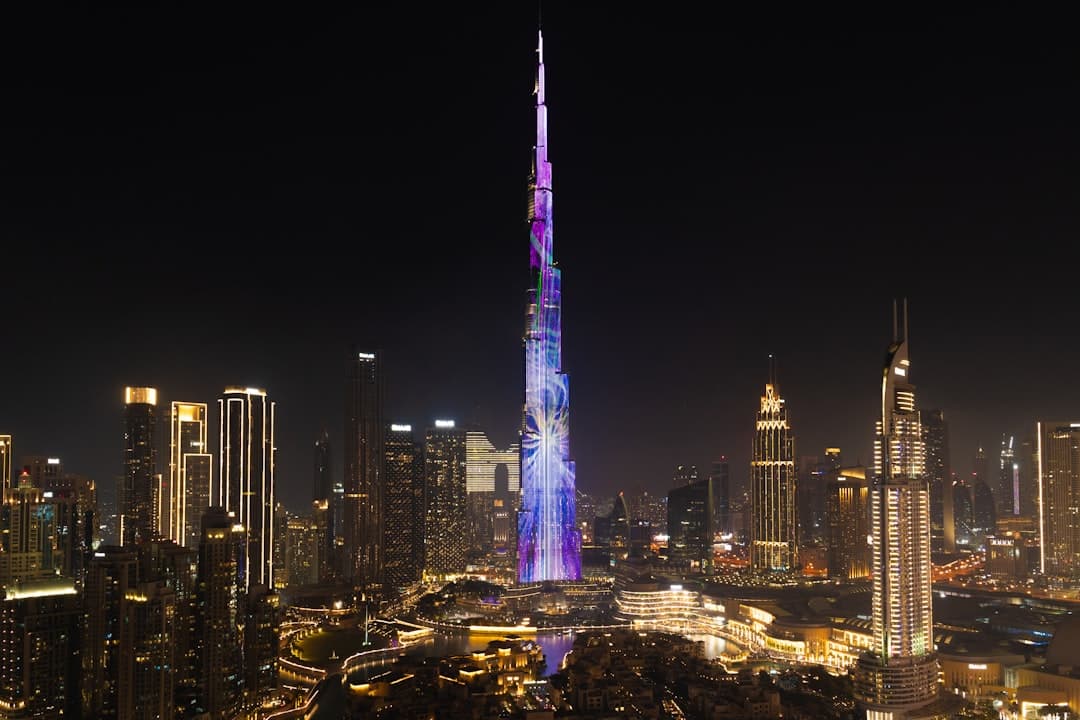 Pokaz fontann przed Burj Khalifa