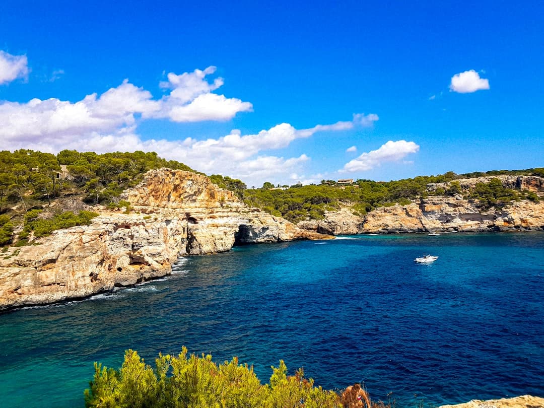 Planowanie podróży na Majorkę