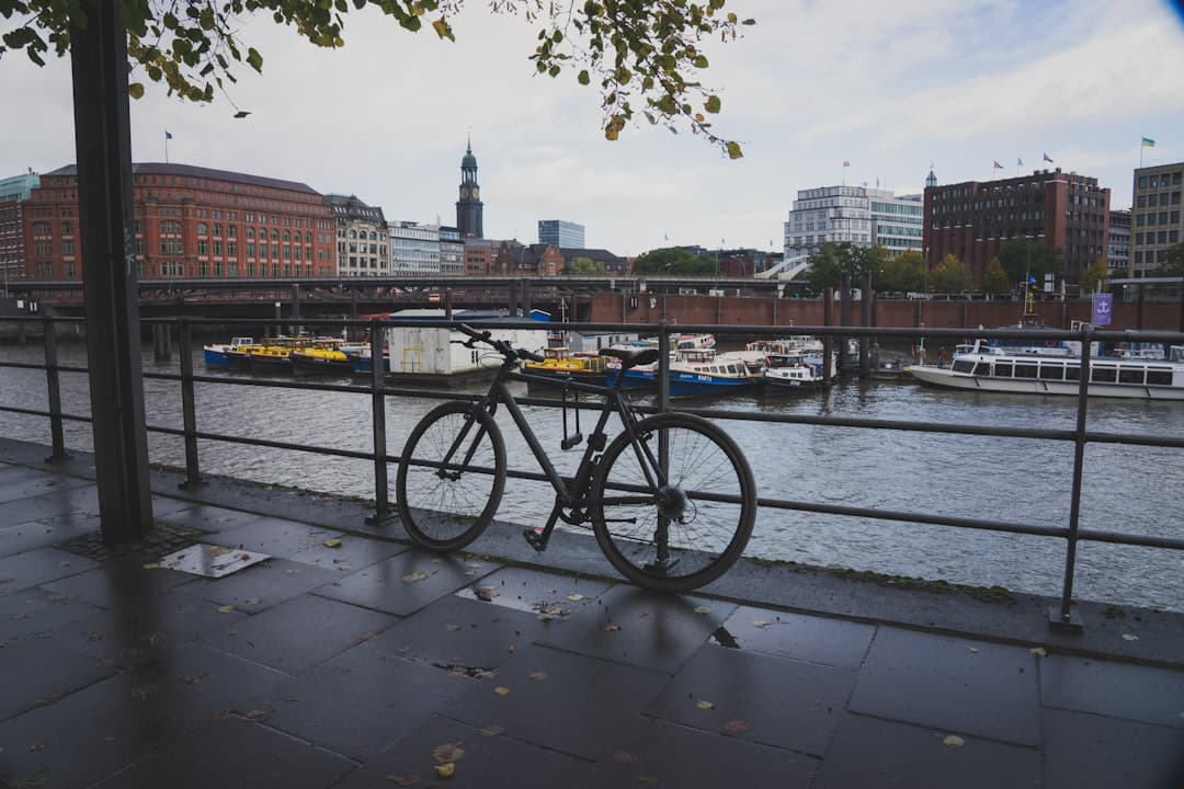 Przygoda rowerowa w Hamburgu latem