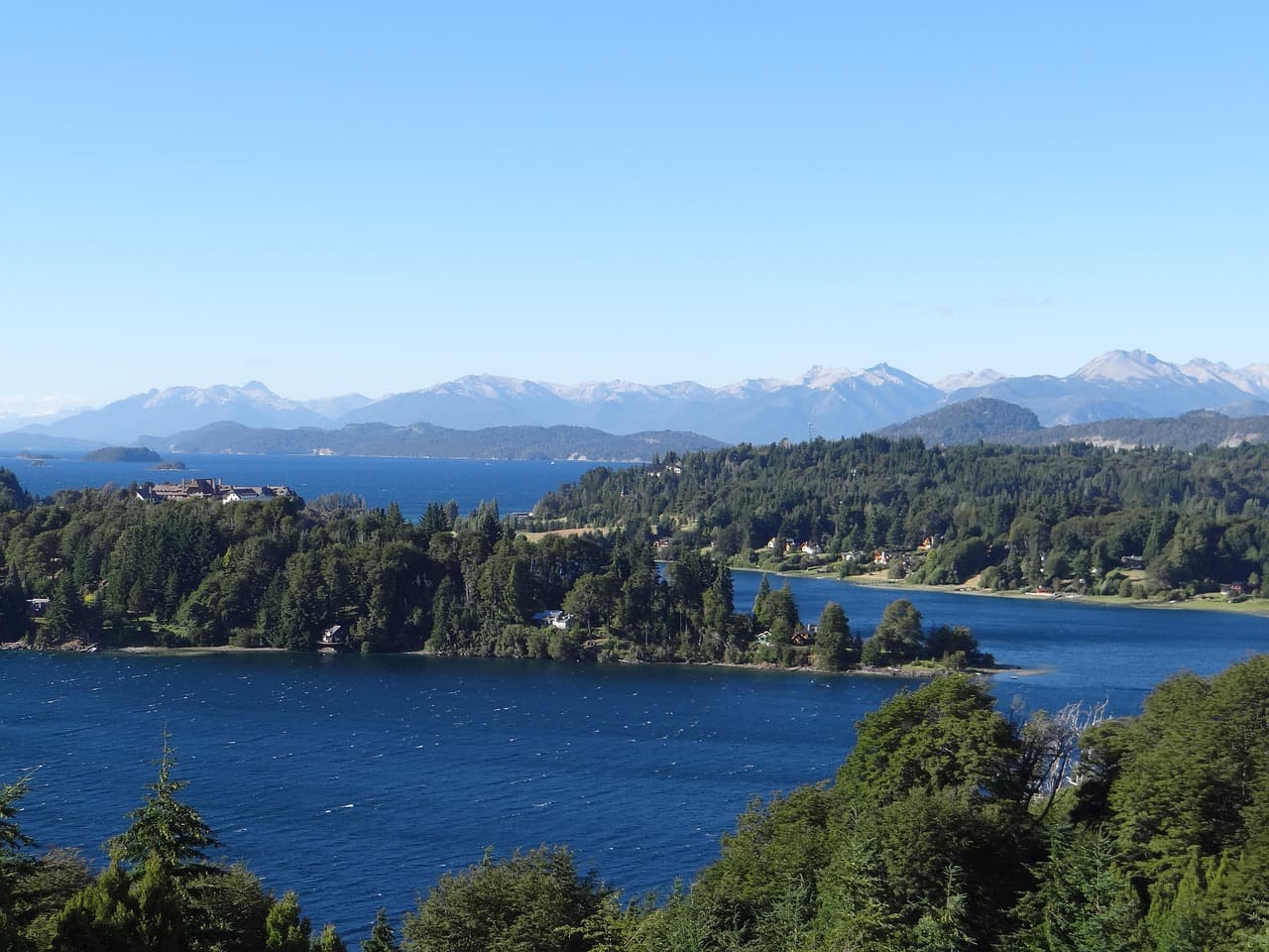 Samolot lądujący w Bariloche