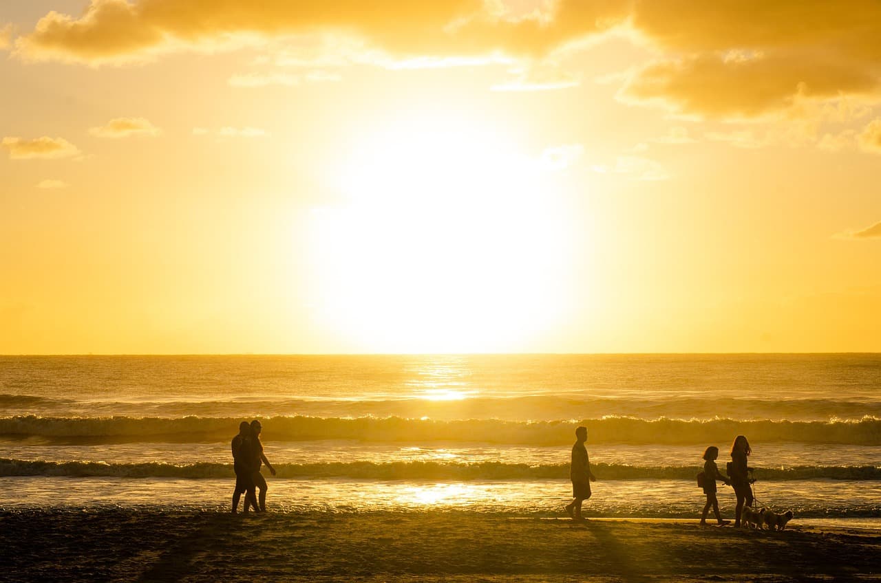 Zachód słońca na plaży Jambiani