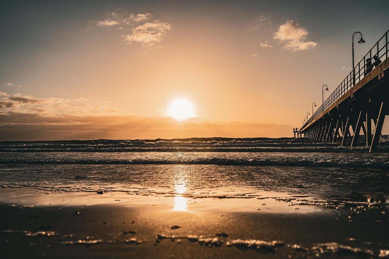 Zachód słońca na plaży Malindi