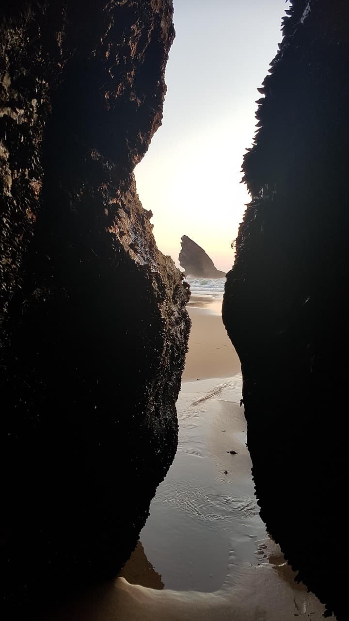 Naturalne źródła na Praia das Fontes