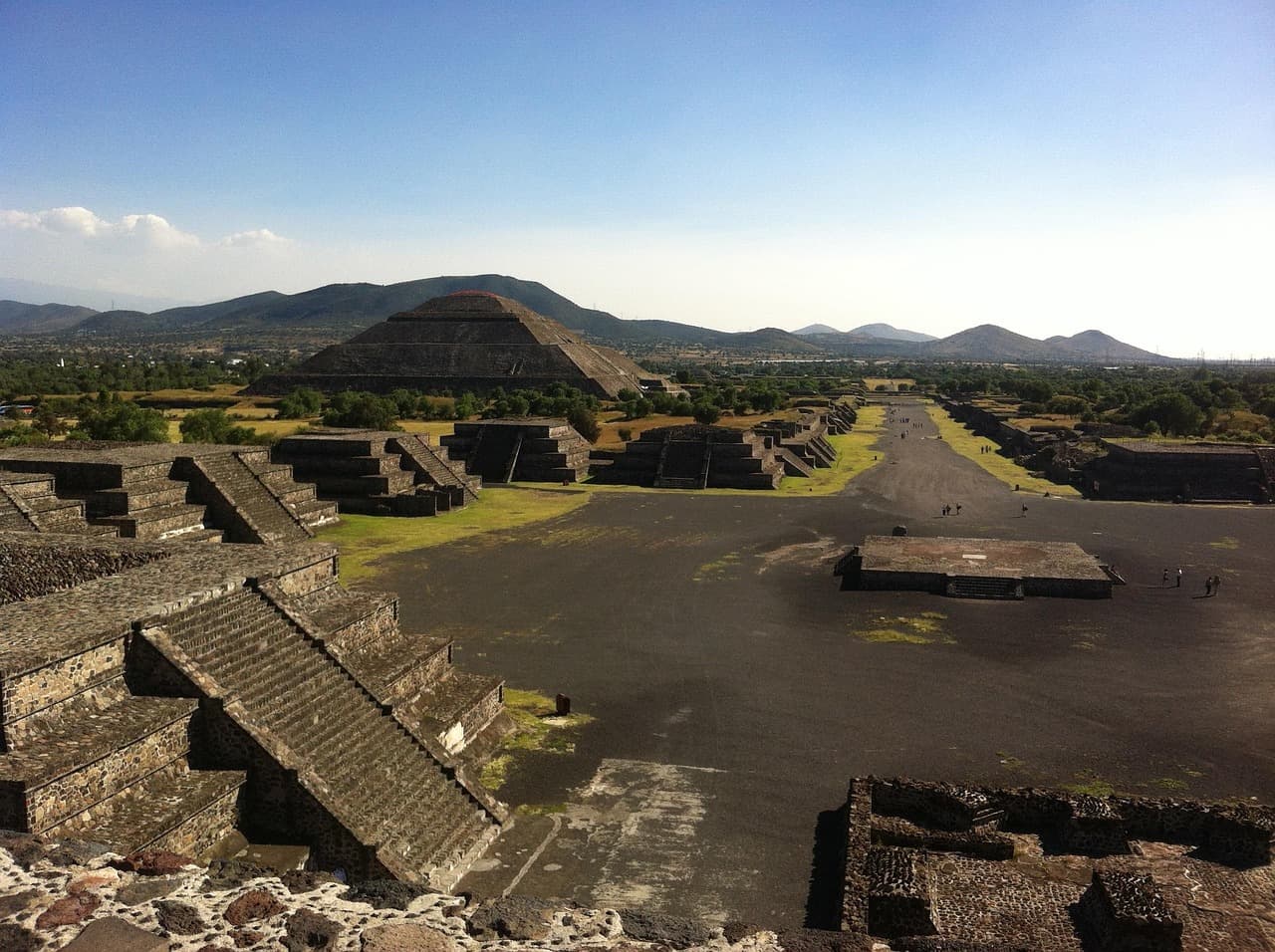 Piramidy w Teotihuacán