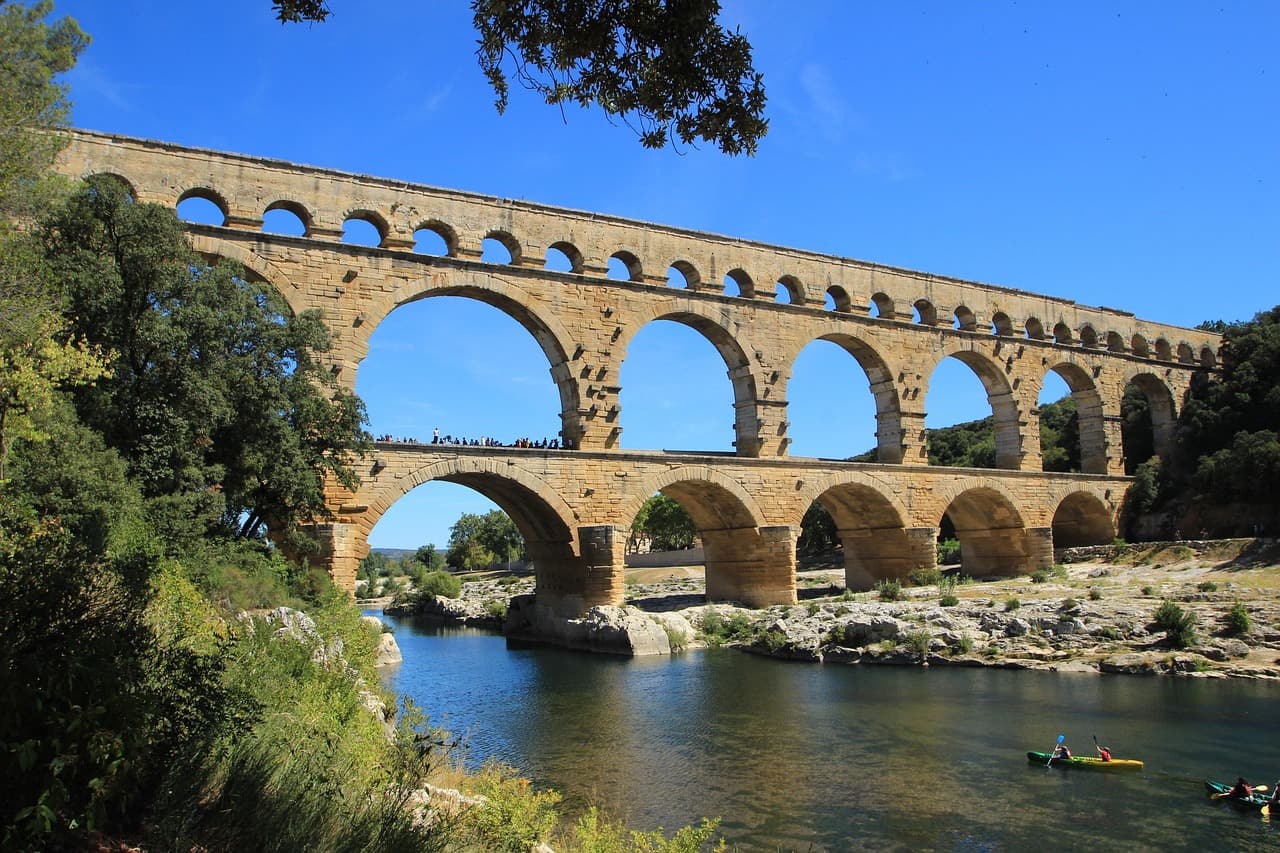 Widok na akwedukt Pont du Gard