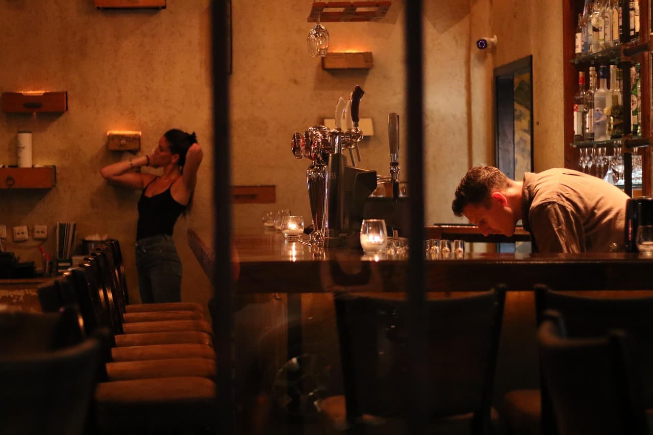 Bar w Bristol z żywą atmosferą