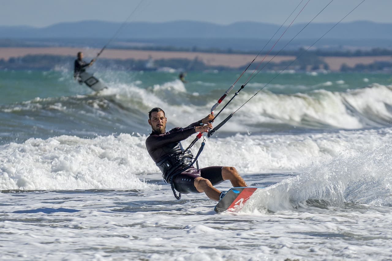 Kitesurfing na plażach Fortalezy