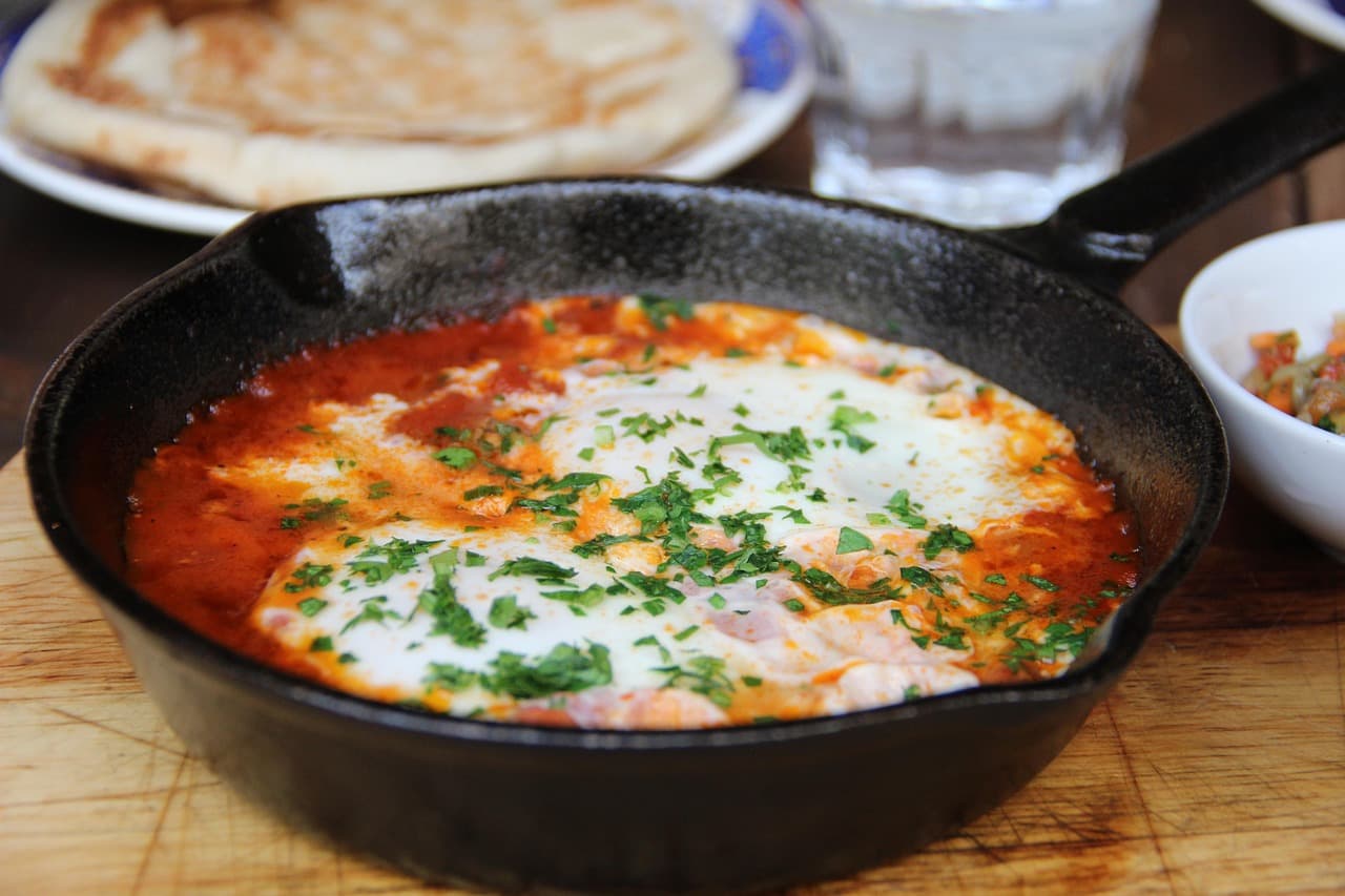 Brunch w La Chalota, shakshuka