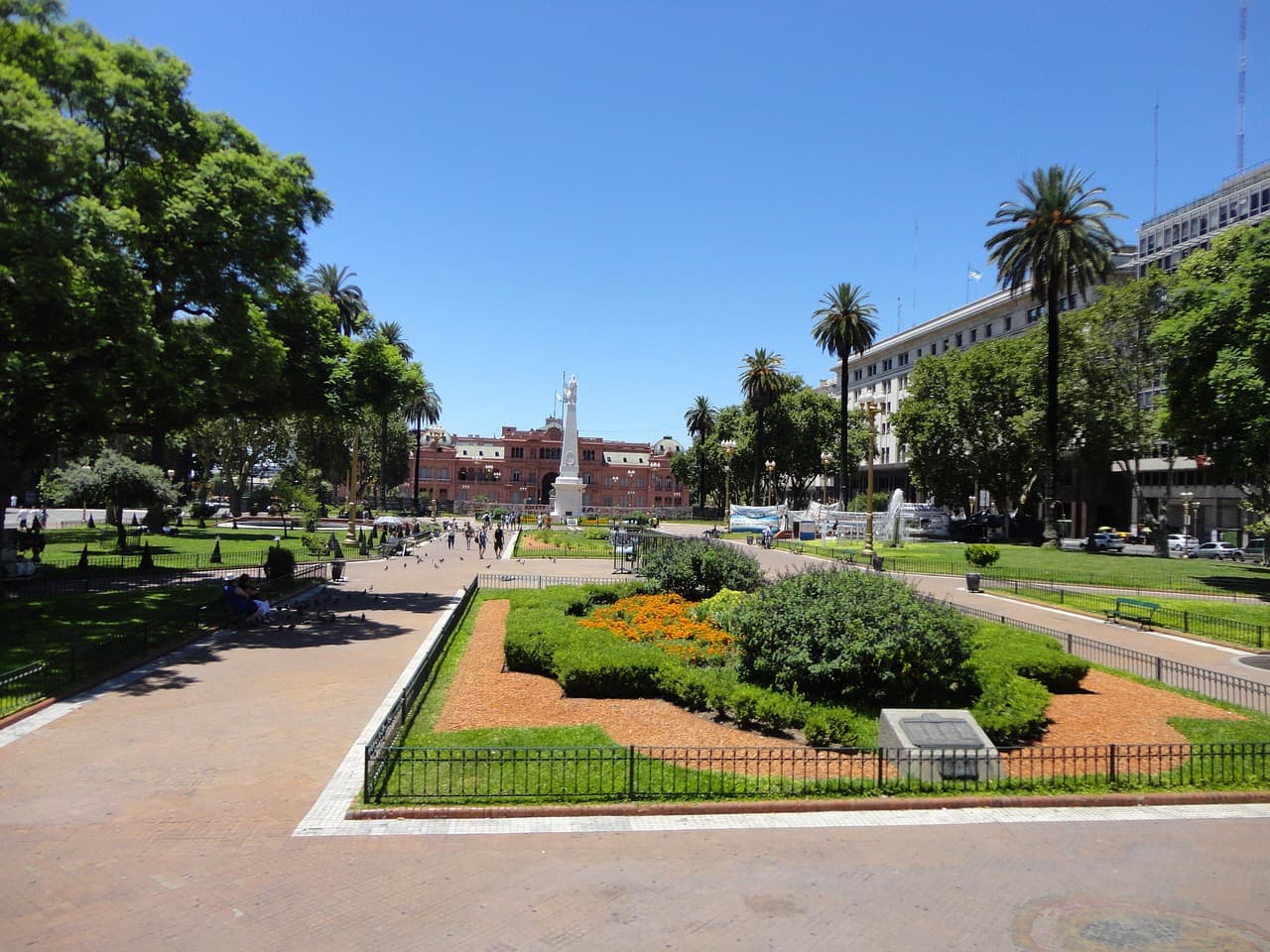 Plaza de Mayo z widokiem na Casa Rosada