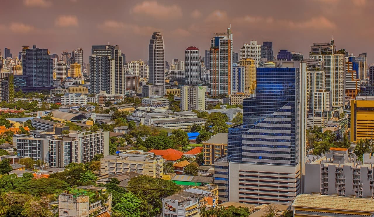 Kolorowe jedzenie Bangkok