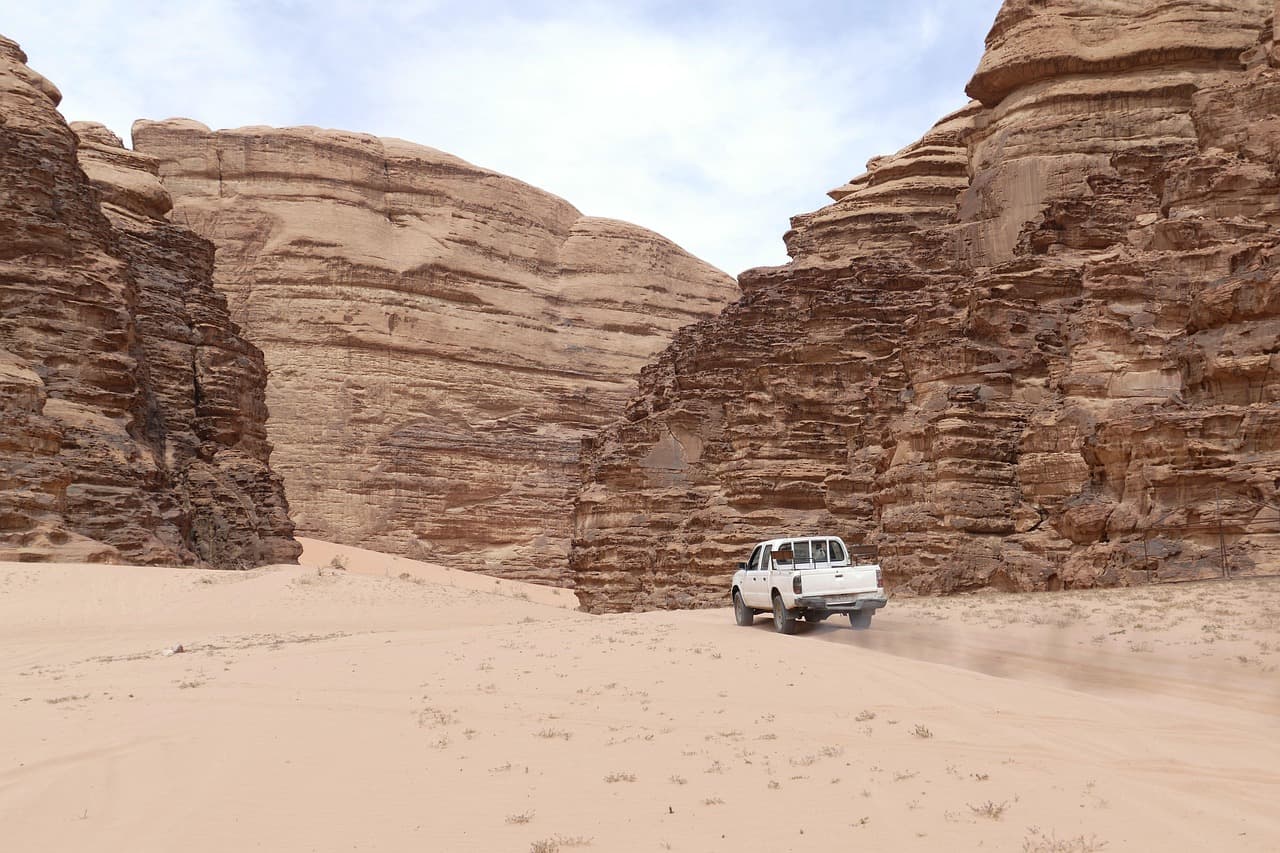 Widoki z jeep tour w Wadi Rum